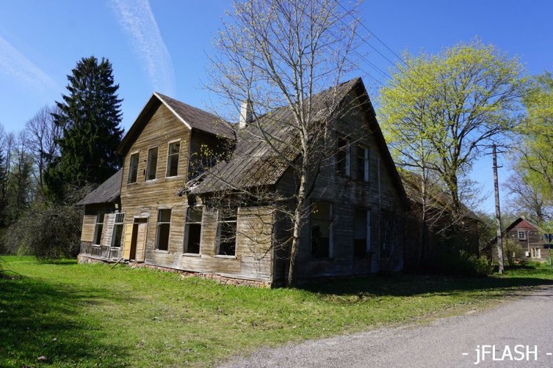 Õruste vana koolimaja
